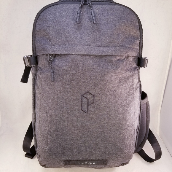 Mint Timbuk2 padded laptop backpack gray 17x12x5 - Picture 9 of 11